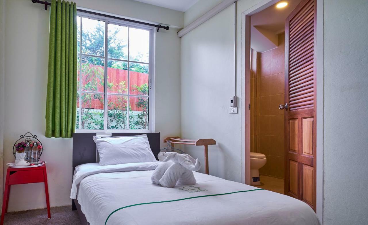 มันยี บูทิก เฮาส์ Hotel เชียงใหม่ ภายนอก รูปภาพ