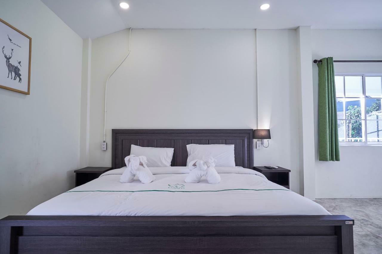 มันยี บูทิก เฮาส์ Hotel เชียงใหม่ ภายนอก รูปภาพ