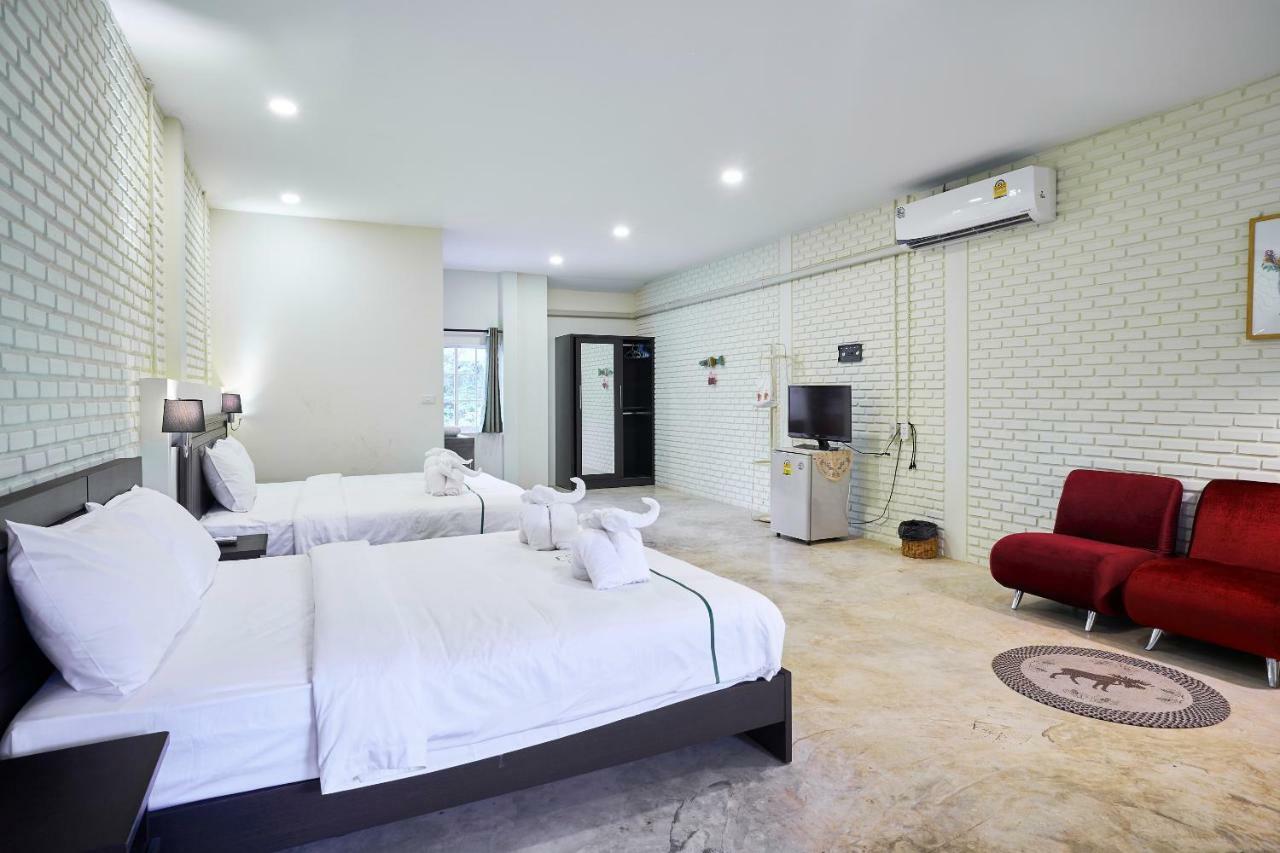 มันยี บูทิก เฮาส์ Hotel เชียงใหม่ ภายนอก รูปภาพ